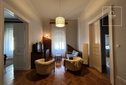 Sunny Three-bedroom Downtown Apartment for Rent in District V