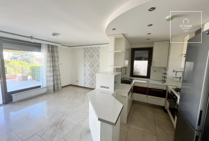 Ground-Floor Apartment with Large Terrace for Rent on Látó-hegy