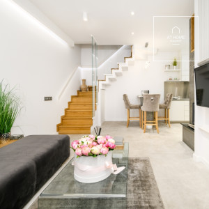 Renovated 100 sqm premium penthouse apartment with a 35 sqm rooftop terrace in District VI