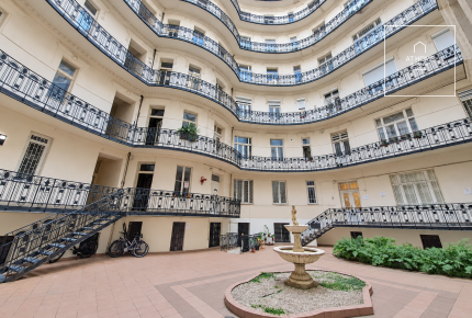 Sunny apartment for sale Budapest I. district, Vár